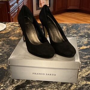 Franco Sarto Elegant Black Pumps